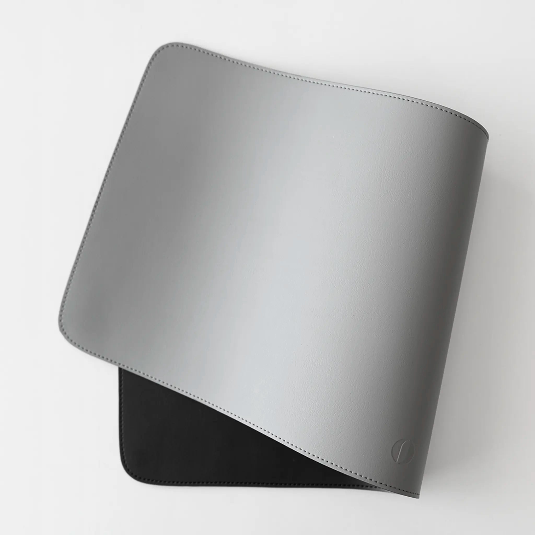 #color_gris