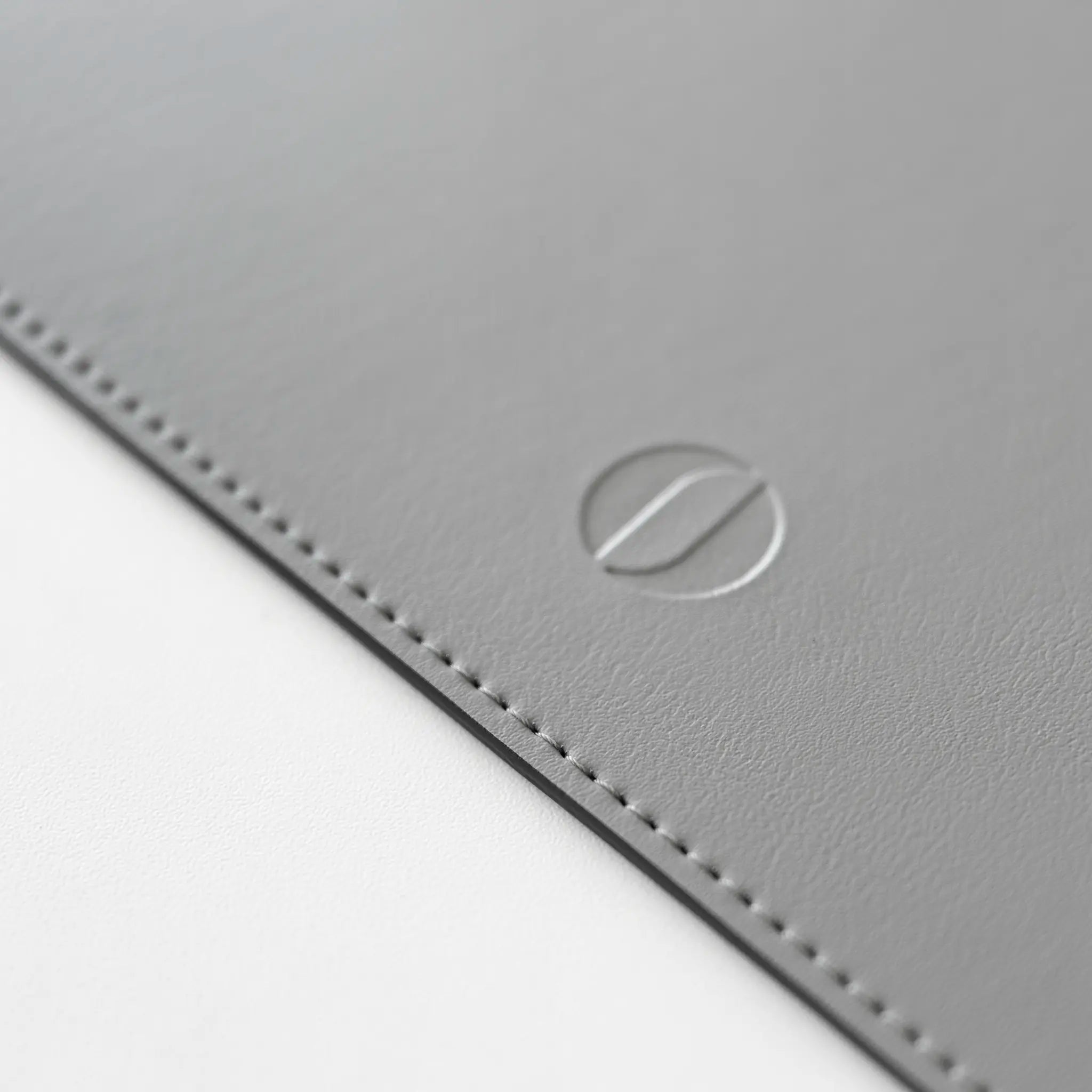#color_gris