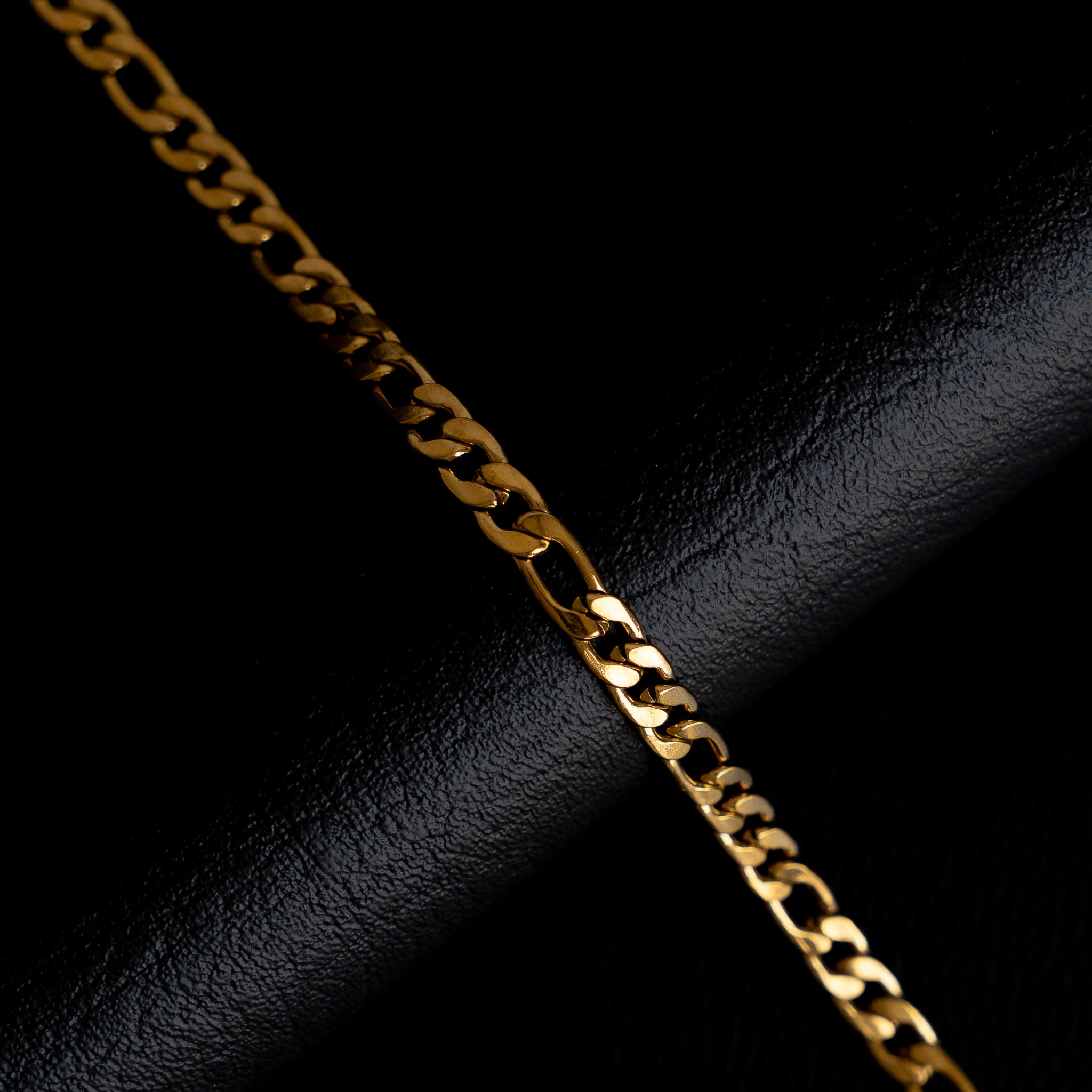 Cadena Figaro dorado 10mm