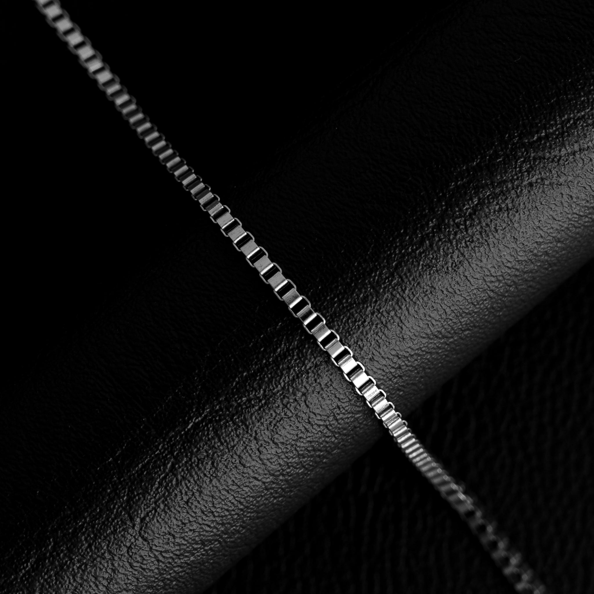 Cadena Cubo Plateada 4mm