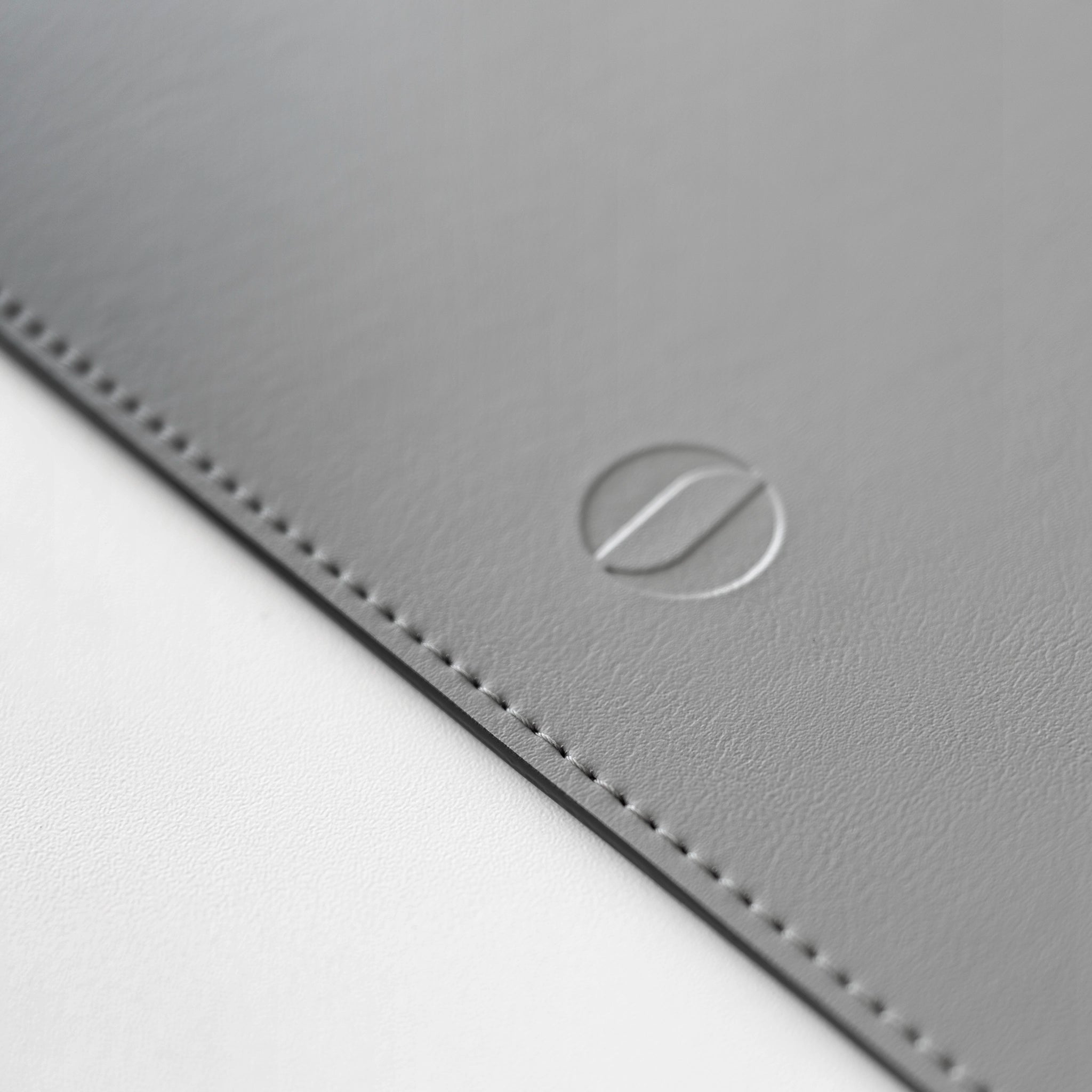 #color_gris